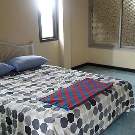 The Nine House Hostel Bangkok Bagian luar foto