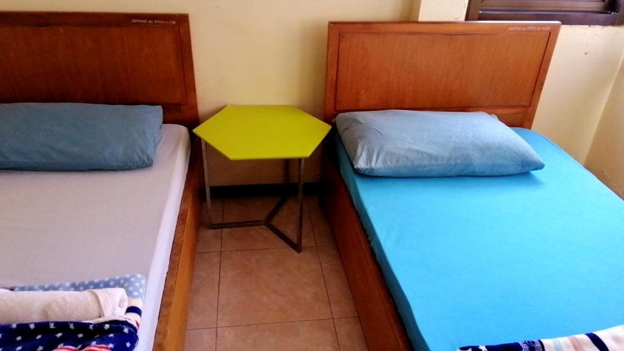 The Nine House Hostel Bangkok Bagian luar foto
